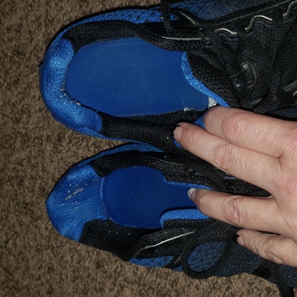 Mens 9.5 blue & black Fila running shoes - Picture 6 of 9